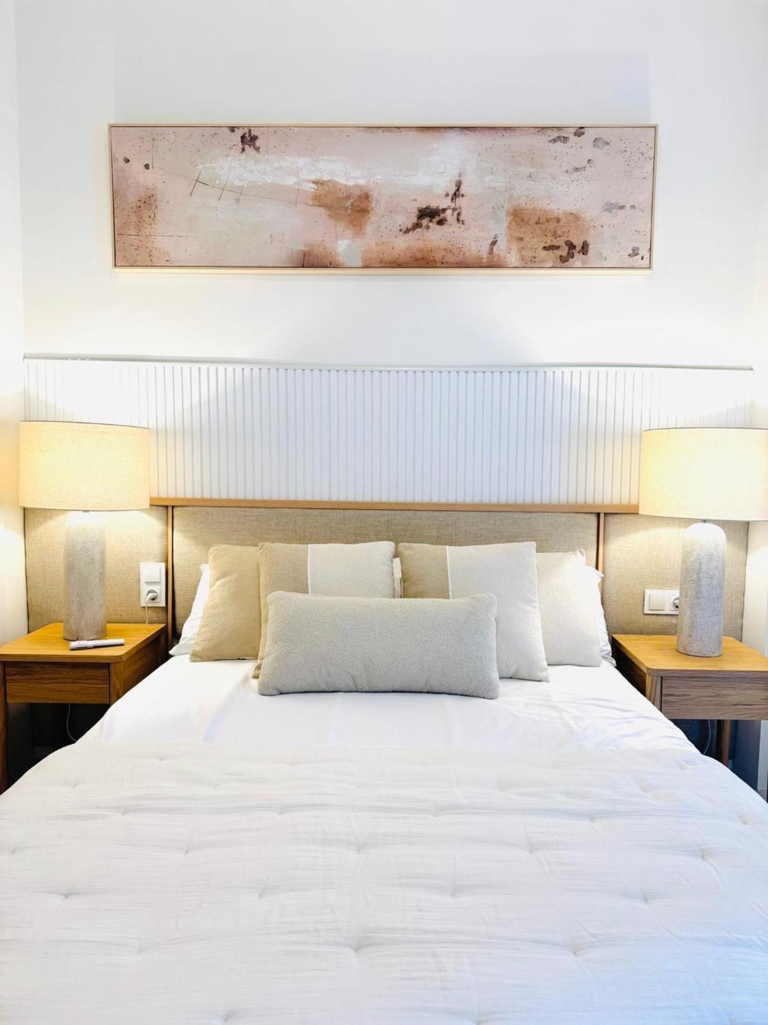 Nuevo Cathedral Deluxe Sinesedesignhomes Lejlighed